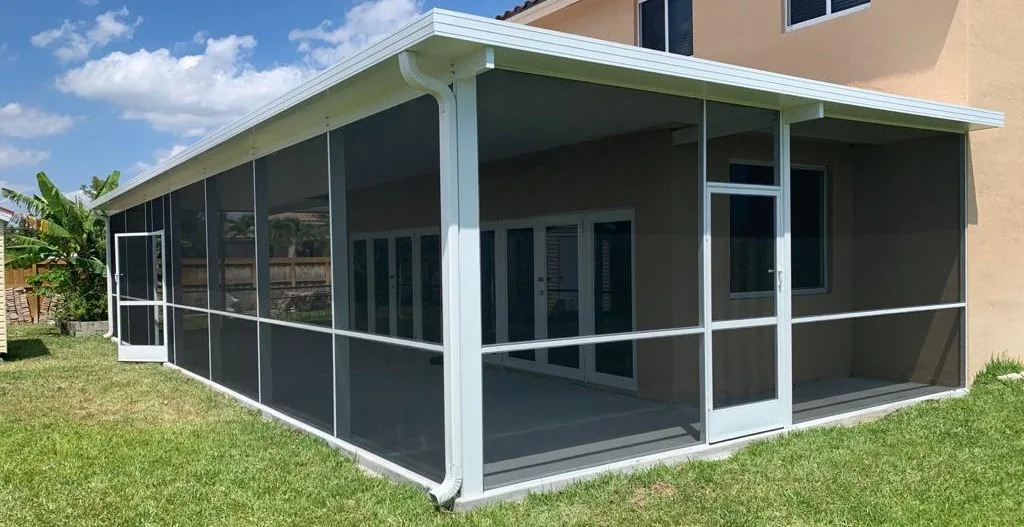 Large screened enclosure with outdoor seating