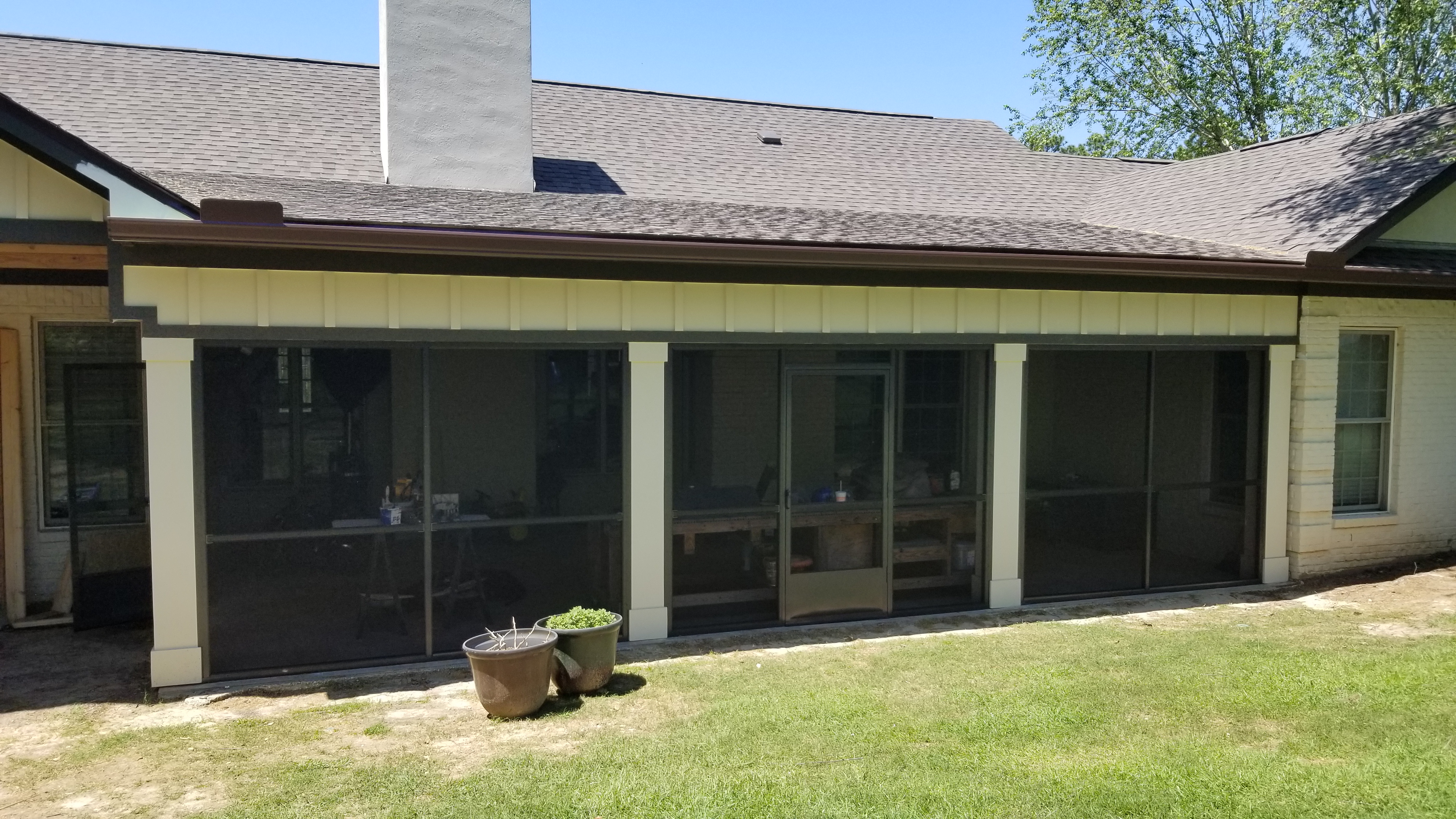 Beachside Screen And Patio