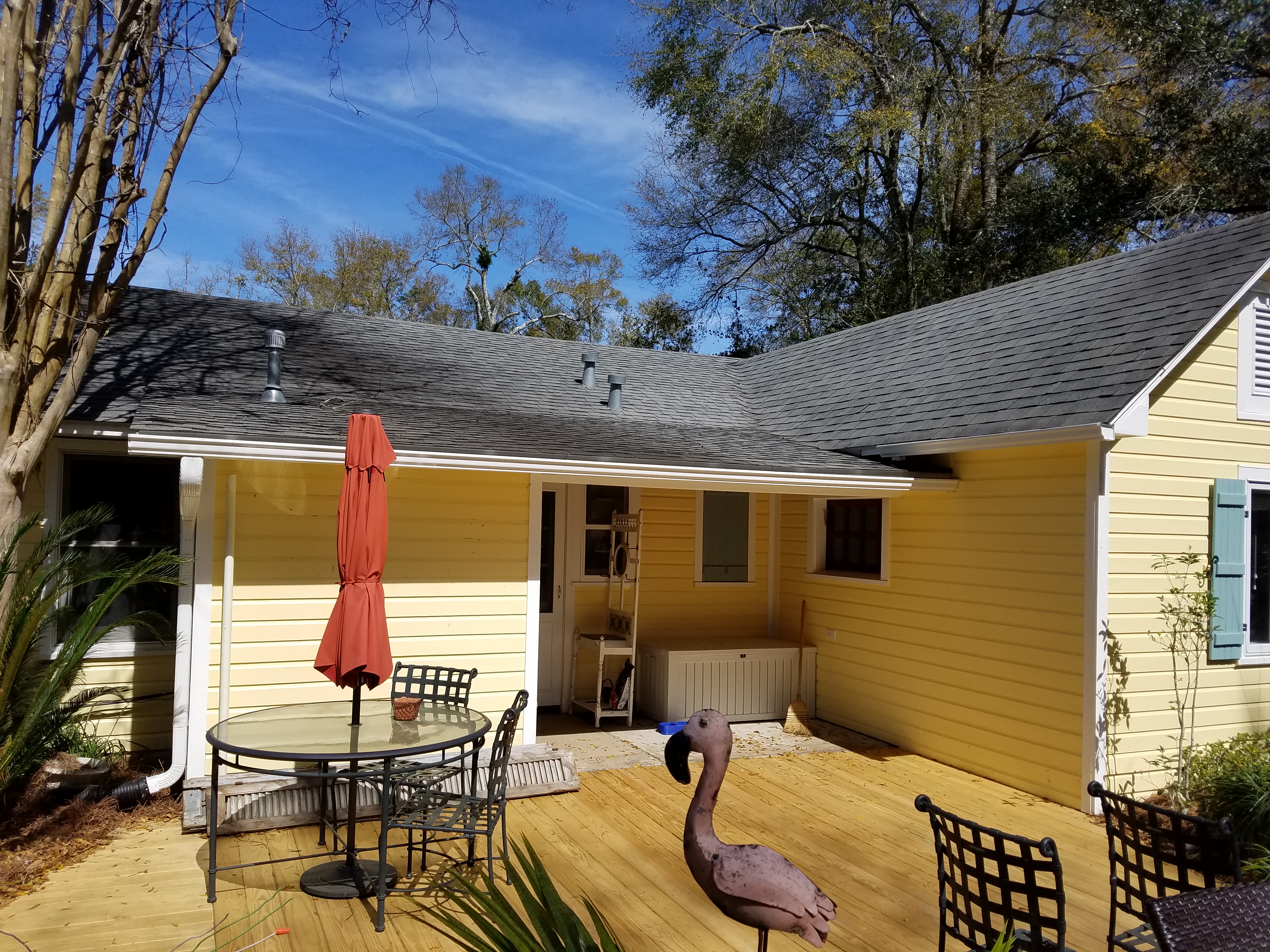 Beachside Screen And Patio