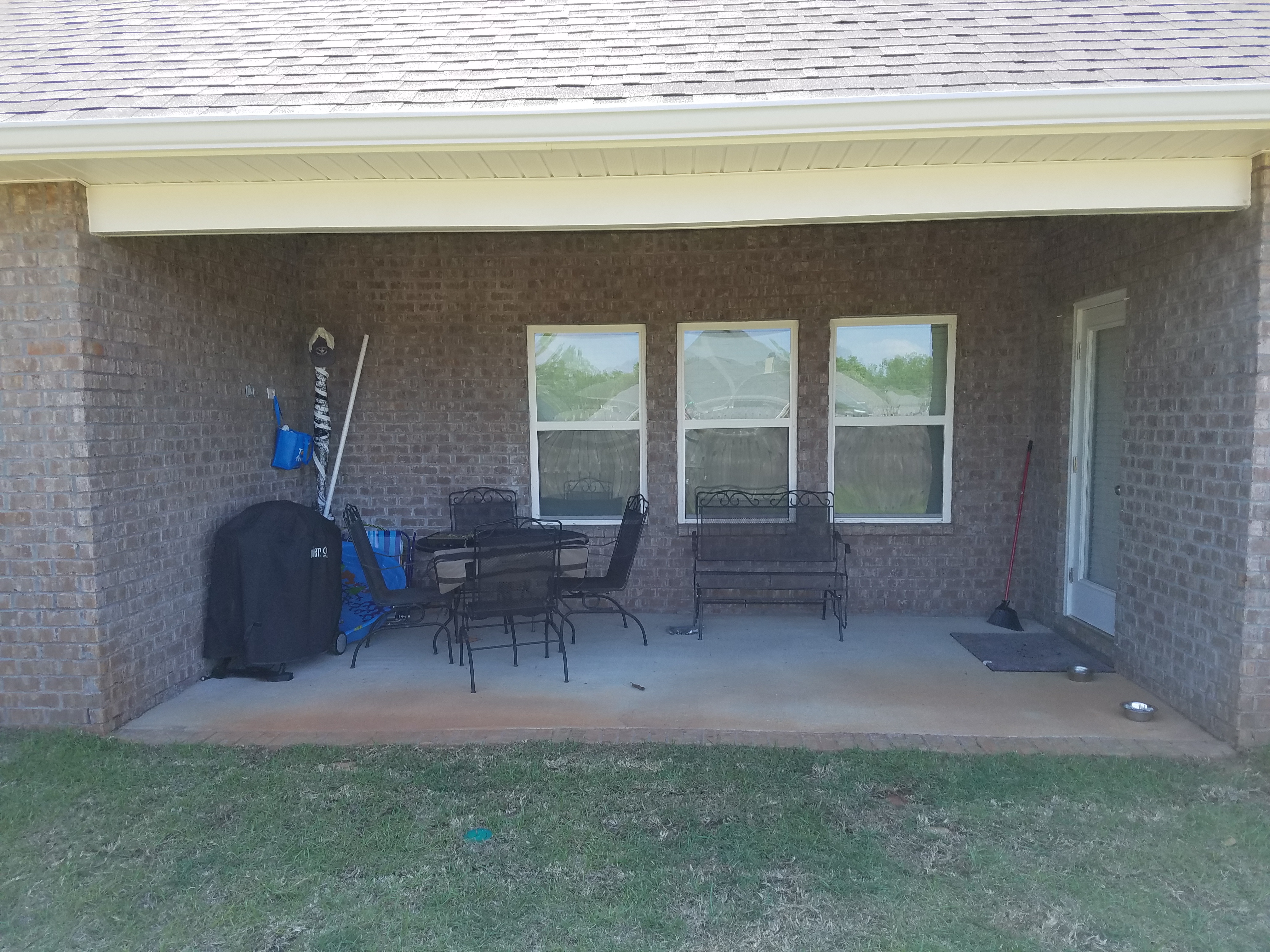 Beachside Screen And Patio